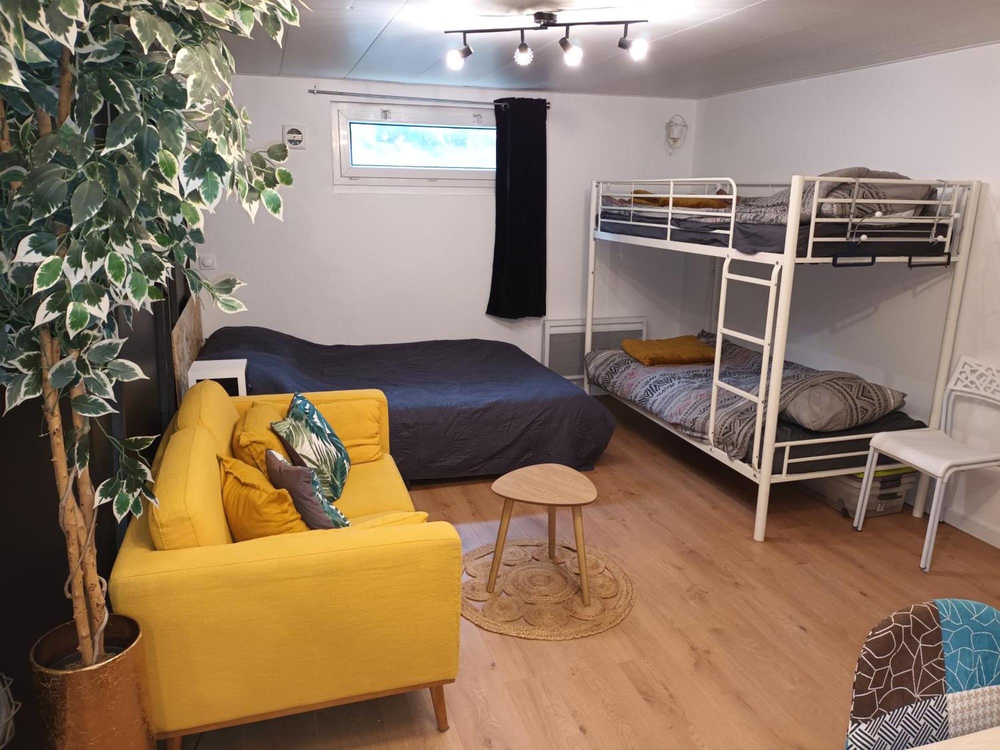 Appartement Tout Confort Le Fresne-Camilly Exterior foto